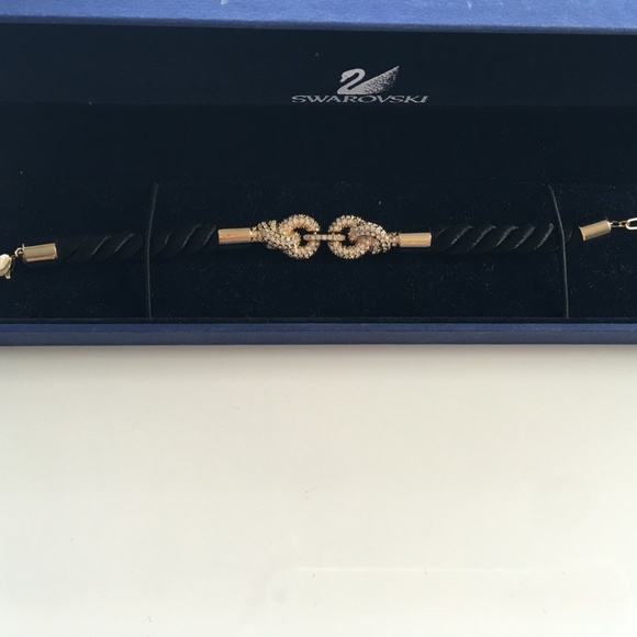 Swarovski gold bracelet - Picture 2 of 2